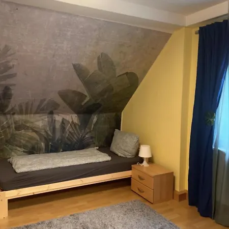 Casa Frida- Charmante Mit Parkplatz Naehe Bayreuth Creez