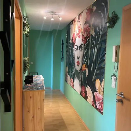 Casa Frida- Charmante Mit Parkplatz Naehe Bayreuth Apartment Creez
