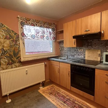 Casa Frida- Charmante Mit Parkplatz Naehe Bayreuth Apartmán *